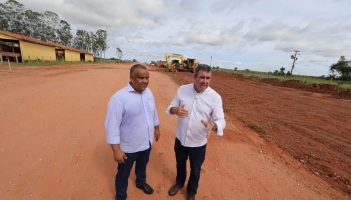 Corguinho: Governo entrega pavimentação em bairros e inicia obra na MS-244