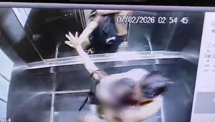 Câmeras de vigilância capturam imagens de agressão em elevador de prédio residen