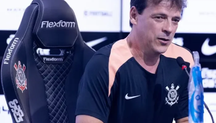 Foto: Diniz, em sua apresentação no Corinthians - Foto: Rodrigo Coca / Corinthia