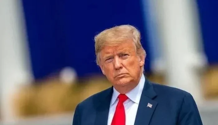 Trump Declara Espaço Aéreo da Venezuela 'Fechado' em Postagem Surpreendente