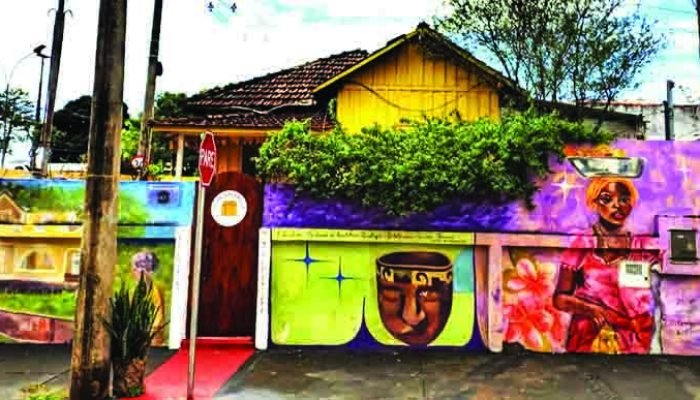 Fachada-da-Casa_-Amarela_