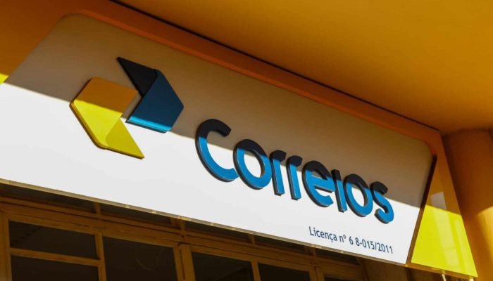 Fila-de-idosos-nos-correios-Eliel-Dias-3