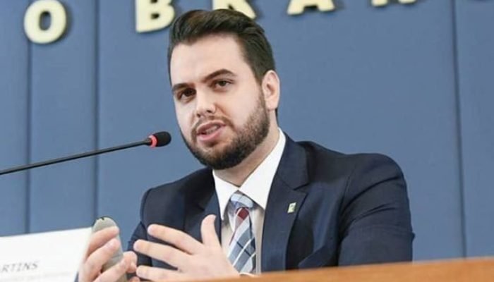 Filipe Martins, ex-assessor de assuntos internacionais de Bolsonaro — Foto: Fili