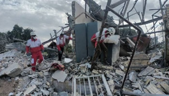 Bombardeios atingiram 131 cidades iranianas nos últimos dois dias — Foto: Bombar