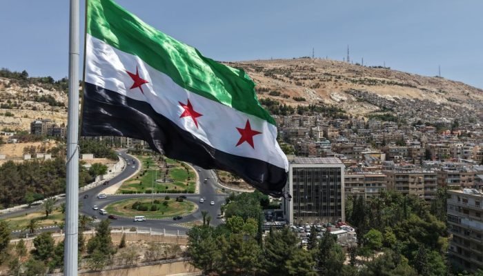 Foto: Bandeira da Síria em Damasco • Getty Images