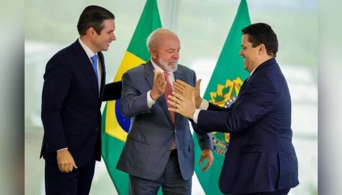Hugo-Motta-Lula-e-Davi-Alcolumbre_Capa