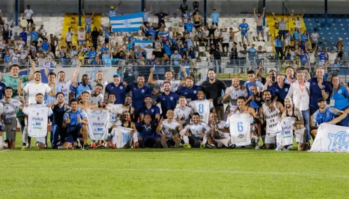 Foto: {{ game.teamA.name_abbr }}