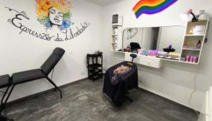 Espaço foi estruturado para oferecer qualificação profissional à população LGBTQ