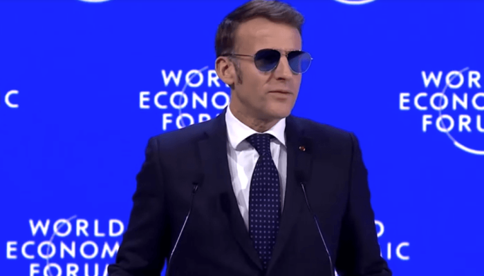 Emmanuel Macron discursa em Davos — Foto: Emmanuel Macron discursa em Davos | Re
