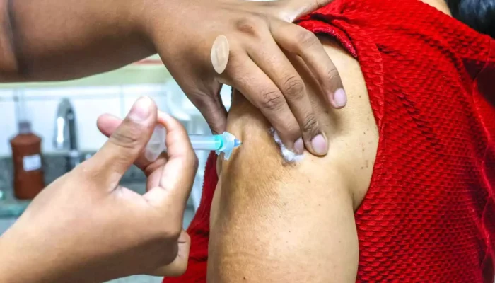 Vacinação (Nathalia Alcântara, Jornal Midiamax)