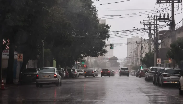 MS em alerta: fim de semana com risco de tempestades e granizo