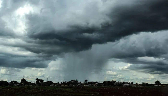 Foto: Tempestade em MS. (Foto: Henrique Arakaki, Jornal Midiamax)