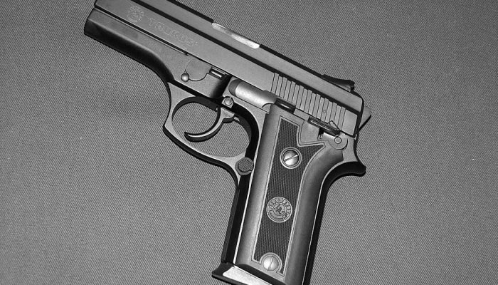 Pistol_PT_940C