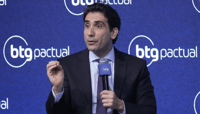 Presidente do Banco Central (BC), Gabriel Galípolo, fala em evento do banco BTG