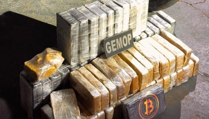 Prisao-idosa-com-cocaina-Foto-diuvlgacao-Gemop-2