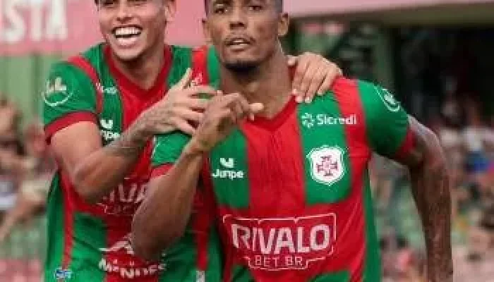 Foto: Briosa atropelou o Leão da treze. Foto: Agência Briosa