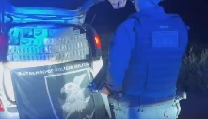 BPMR apreende grande carga de cigarros contrabandeados em Ponta Porã
