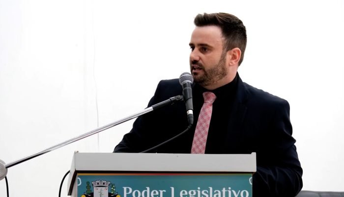 Vereador usando a tribuna