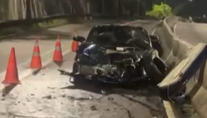 Imagem colorida de Porsche batida. — Foto: 1 de 1 Imagem colorida de Porsche bat