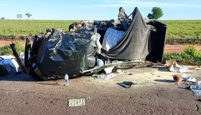 Mulher morre em acidente com carreta desgovernada na MS-040