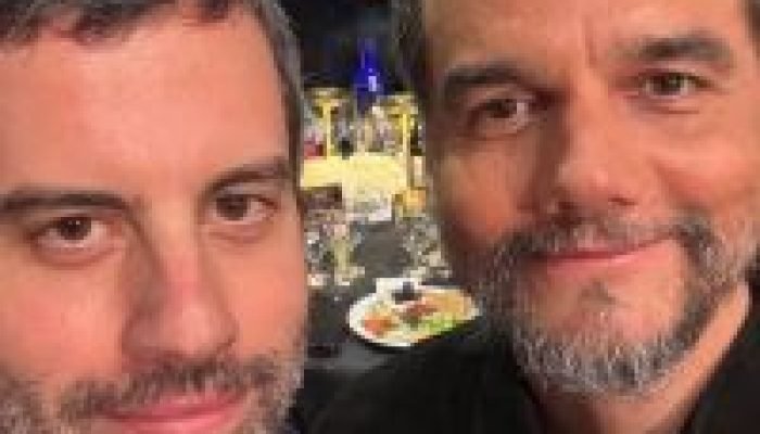 Kleber Mendonça Filho e Adolpho Veloso são premiados no Spirit Awards — Foto: Su