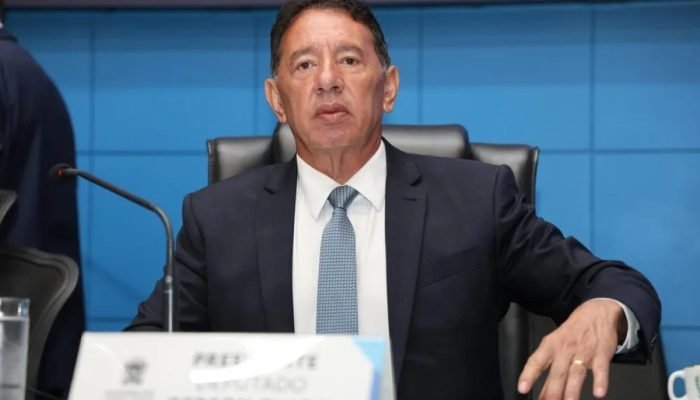 alems-maio-roxo-reforca-alerta-sobre-doencas-inflamatorias