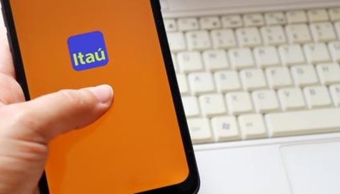 Clientes relatam instabilidade no aplicativo do Itaú nesta segunda-feira