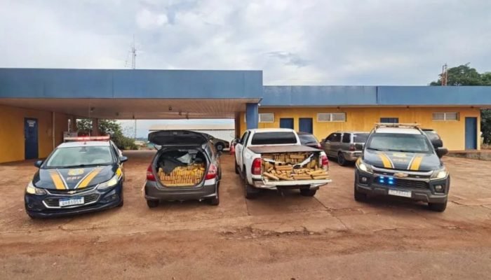 Veículos estavam lotados de drogas. (Foto: Antonio Coca, Ponta Porã News)