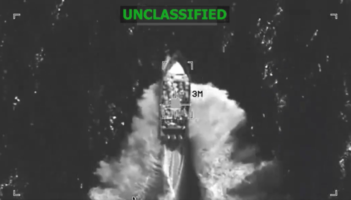 EUA realizam ataque duplo a barco no Caribe gera controvérsias no governo Trump