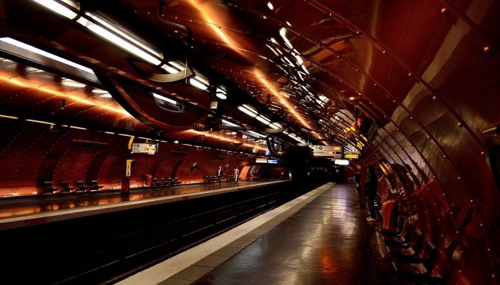 Metropolitano de Paris — Foto: Busca Gazeta do Povo
