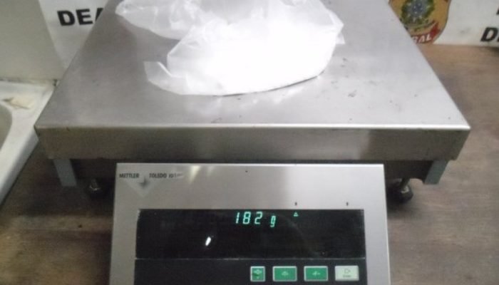 PF apreende drogas e detém passageira em Guarulhos