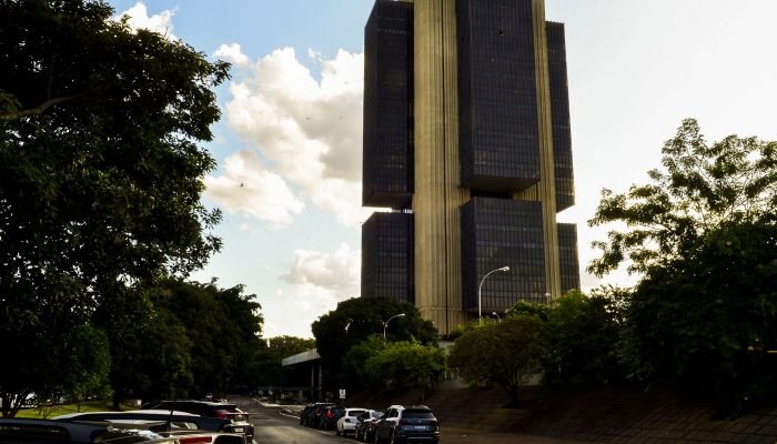 Governo Central tem déficit primário de R$ 14,5 bilhões em setembro Governo Central tem déficit primário de R$ 14,5 bilhões em setembro