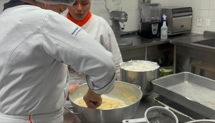 bolo-cg-MA-2_Easy-Resize.com_