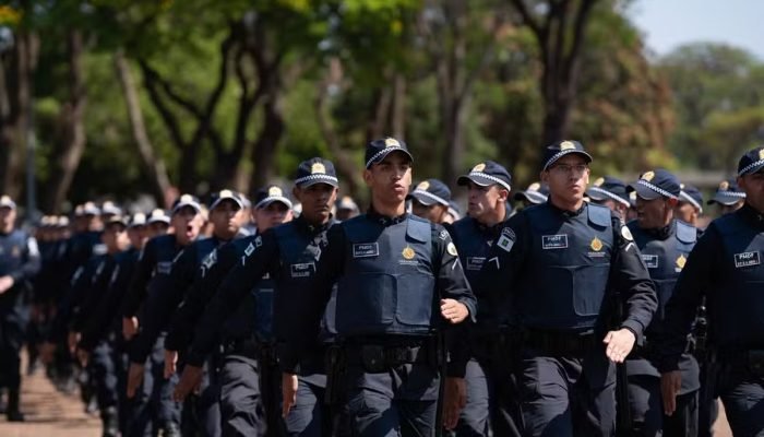 camara-aprova-aposentadoria-integral-para-pms-e-bombeiros