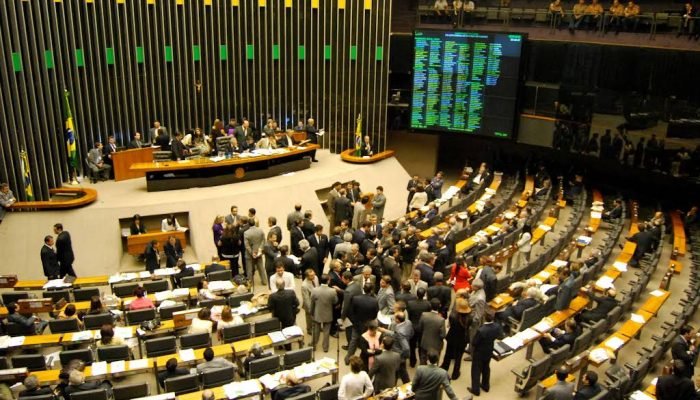 camara-aprova-projeto-que-preve-fim-da-prescricao-para-foragidos