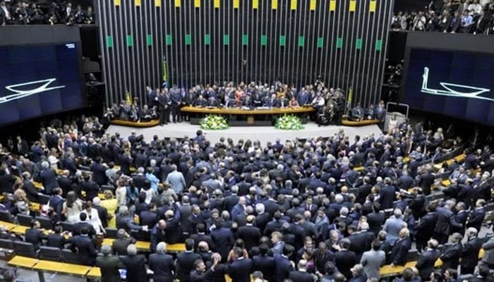 camara-aprova-urgencia-contra-sigilo-em-despesas-publicas