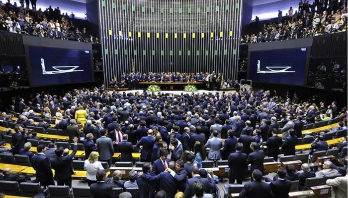 camara-tem-sessao-nesta-segunda-para-avancar-com-fim-da-6x1-1