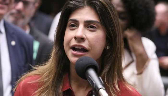Camila Jara é deputada federal por MS. — Foto: Camila Jara é deputada federal po