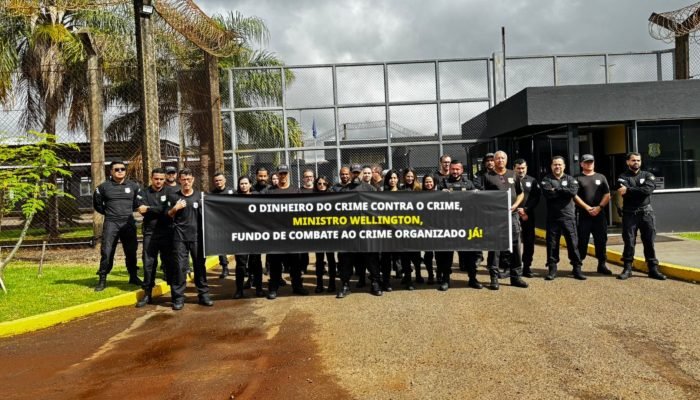 Policiais penais em Campo Grande apoiam a mobilização nacional. — Foto: Policiai
