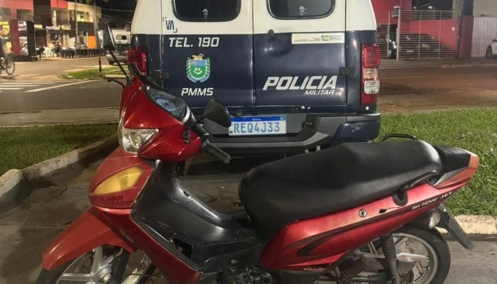 Força Tática de Naviraí prende foragido e recupera moto furtada