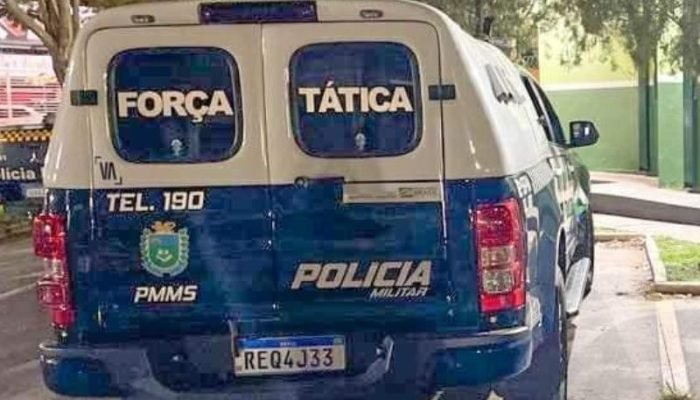 Local da abordagem e delegacia onde o homem foi conduzido