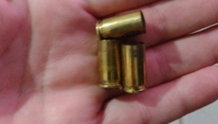 Cápsulas encontradas na rua — Foto: Cápsulas enco0ntradas na rua (Fala Povo)
