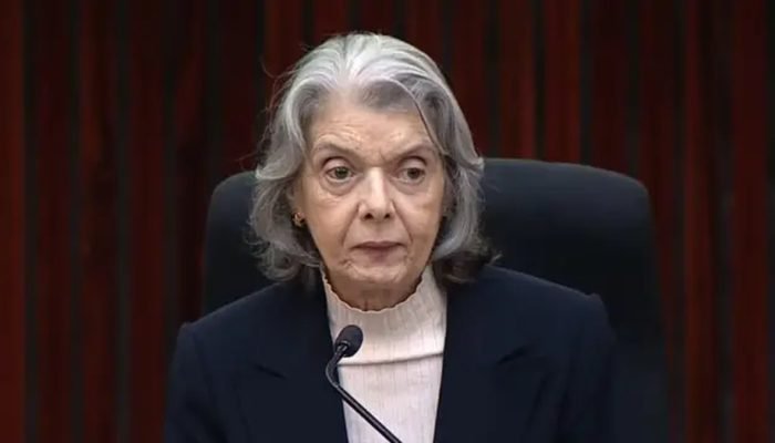 carmen-lucia-diz-estar-envergonhada-com-crise-no-stf