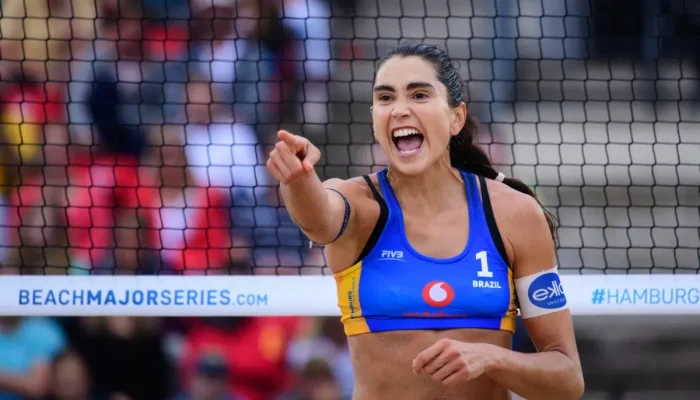 Carol Solberg, jogadora brasileira de vôlei de praia — Foto: Carol Solberg, joga