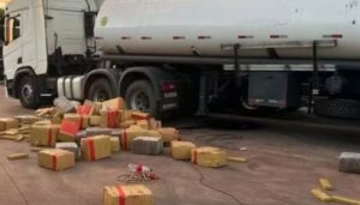Polícia Federal apreende carreta com 8 toneladas de droga, arma e munição