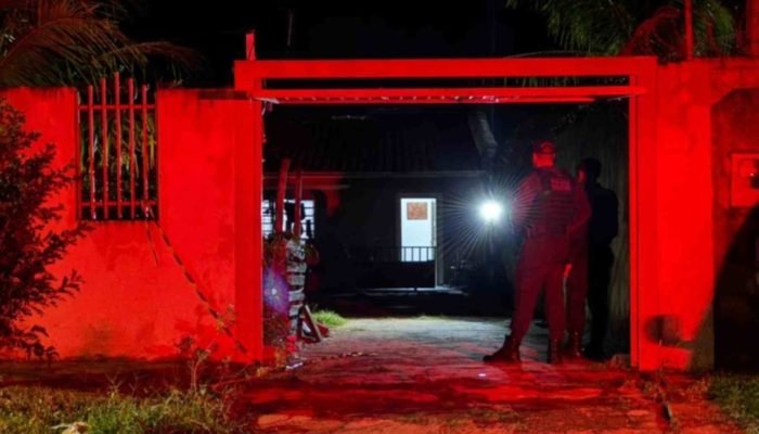 Foto: Casa onde ocorreu a tentativa de feminicídio (Foto: Henrique Arakaki, Midi