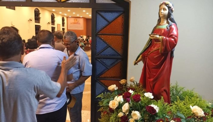 Comunidade de Batayporã celebra tríduo e missa em honra a Santa Luzia