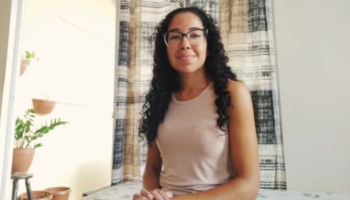 Patrícia Bispo Hansen comemora a realização da cirurgia — Foto: Patrícia Bispo H