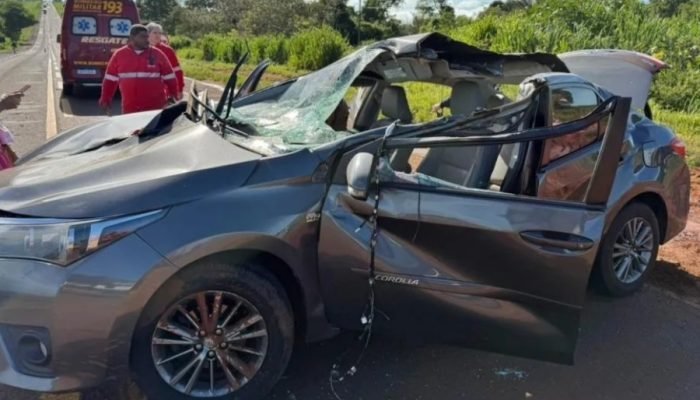 Imagens do acidente na BR-267 — Foto: Nova News