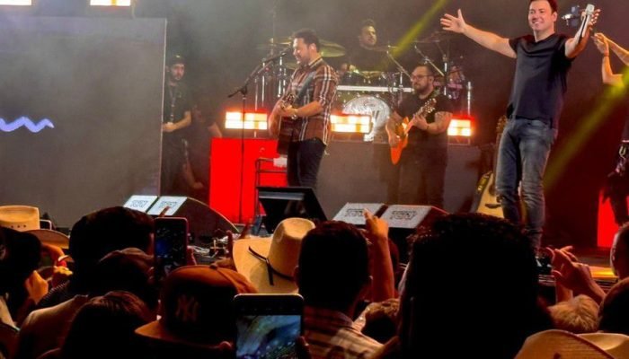 João Bosco & Vinícius se apresentam em Anaurilândia neste domingo